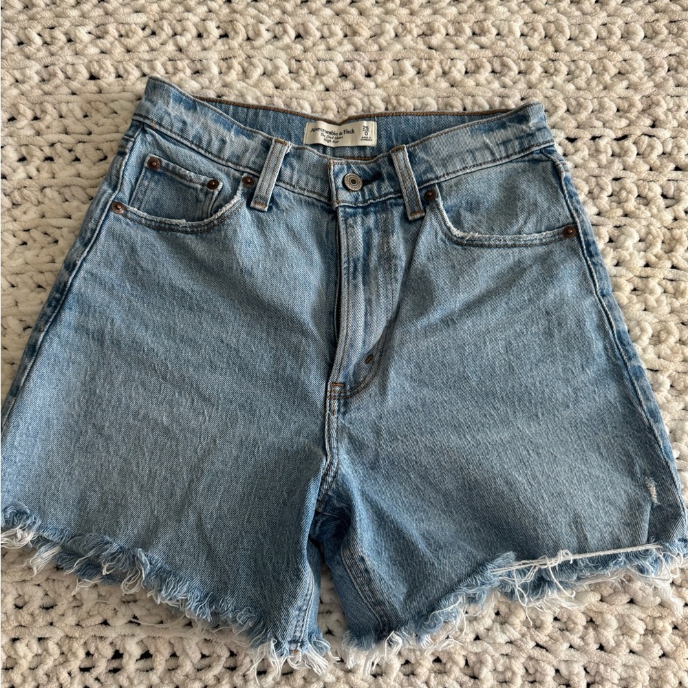 Abercrombie & Fitch Women’s High Rise Dad Short